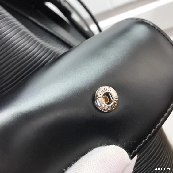 WIS LOUIS BACKPACK VUITTON 1006